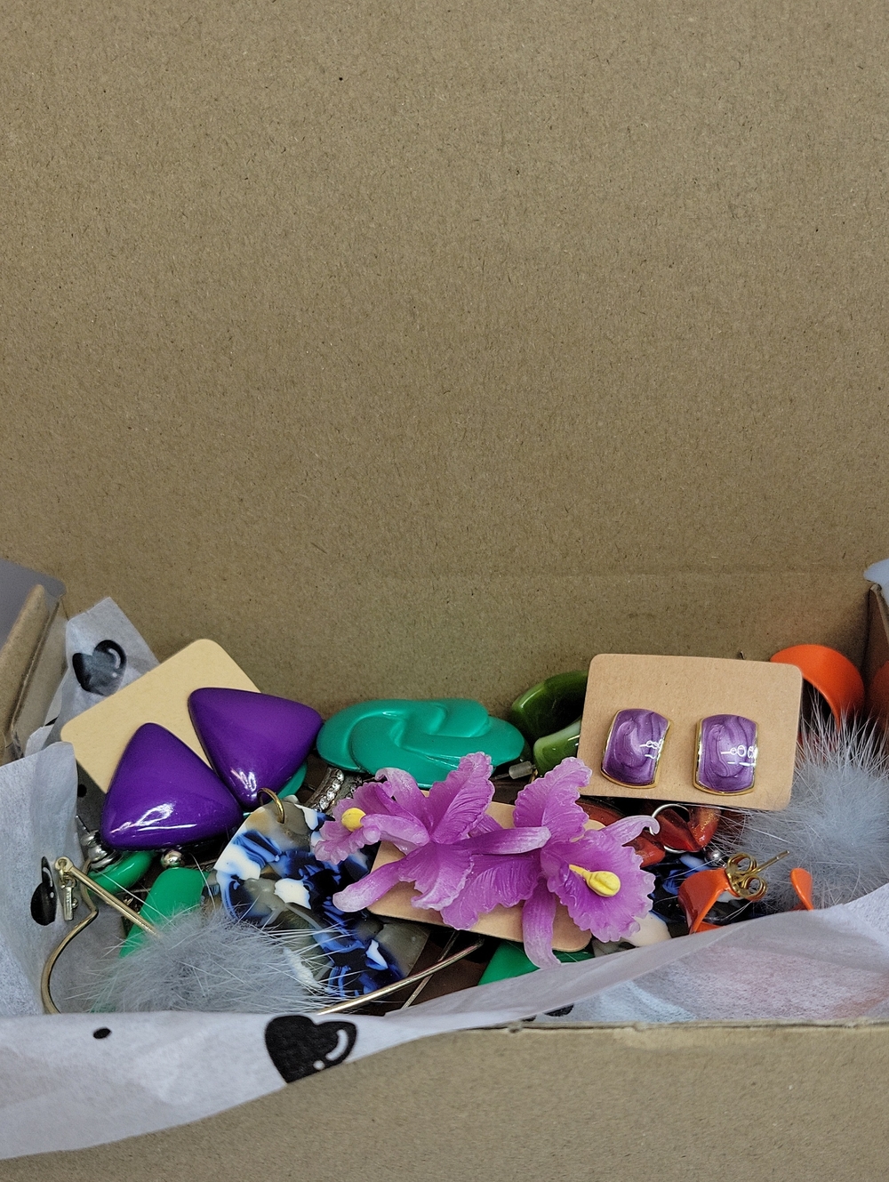 15pc Box Of Earrings